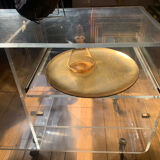 Table basse en plexiglass