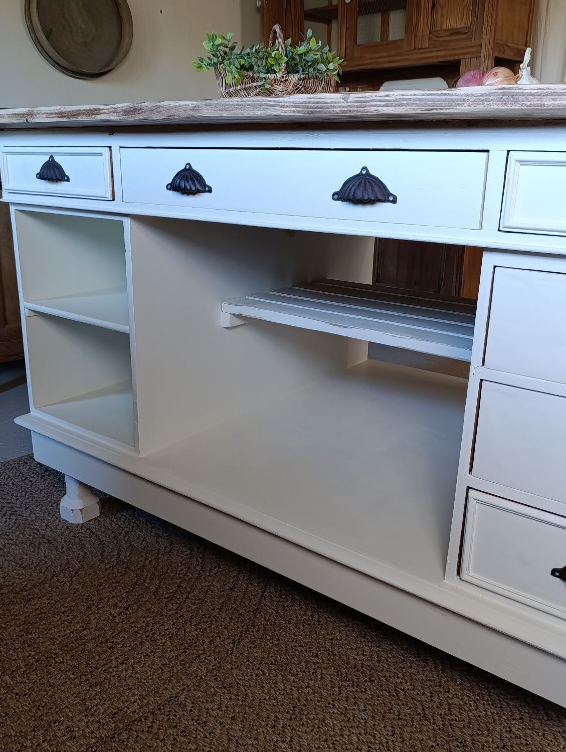 Island, kitchen counter