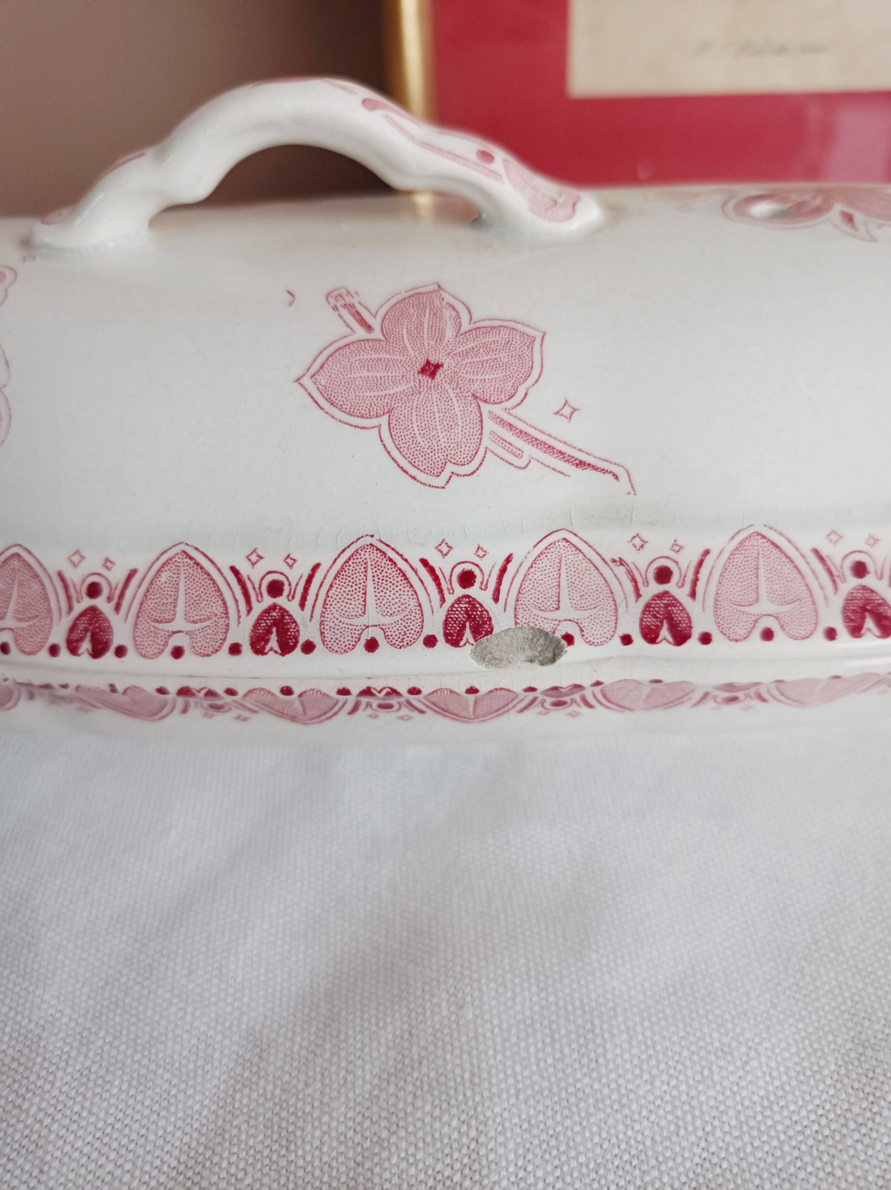 Soap dish, comb holder, ironstone, BFK, Lilac