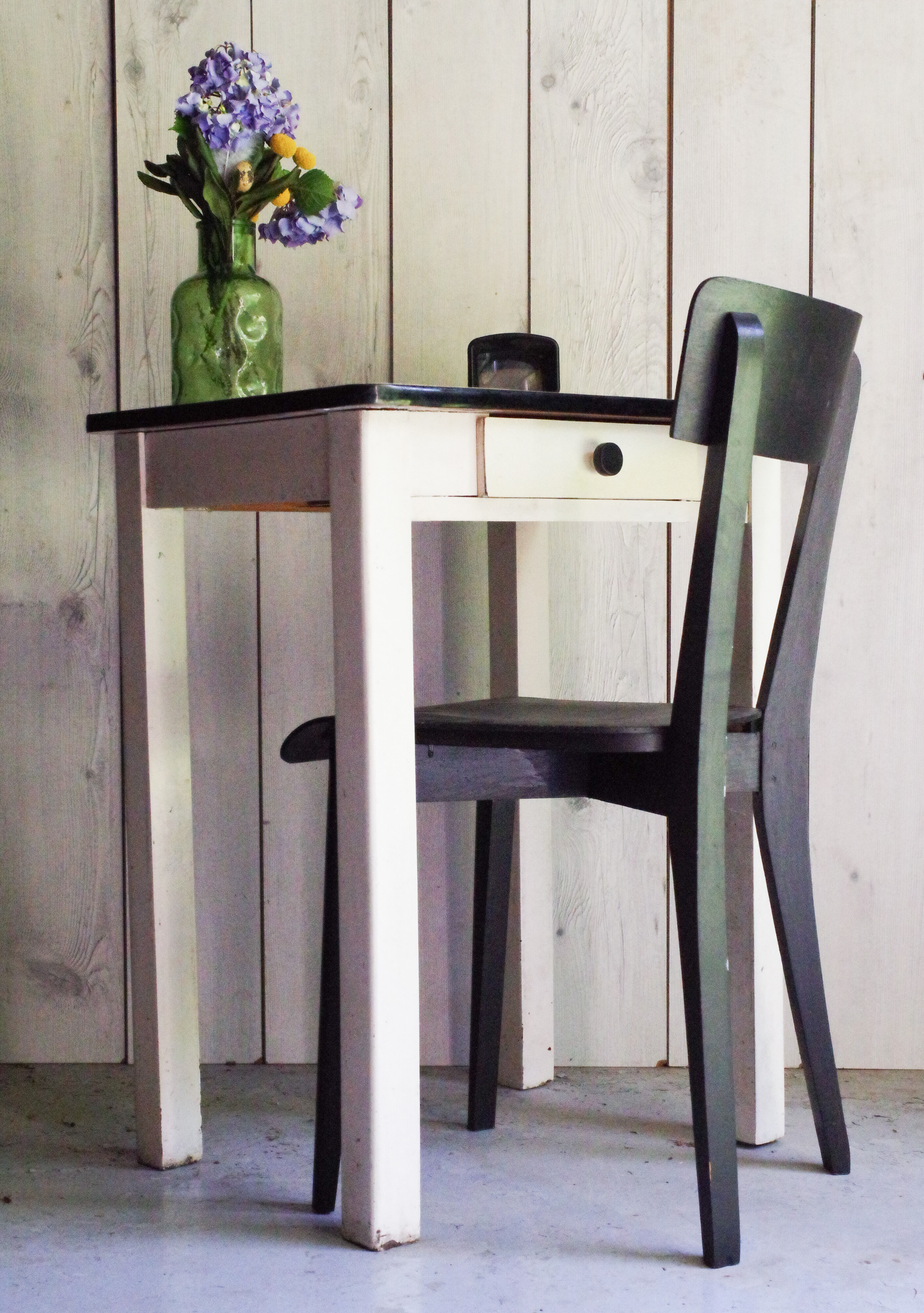 White table tray and drawer formica 50s