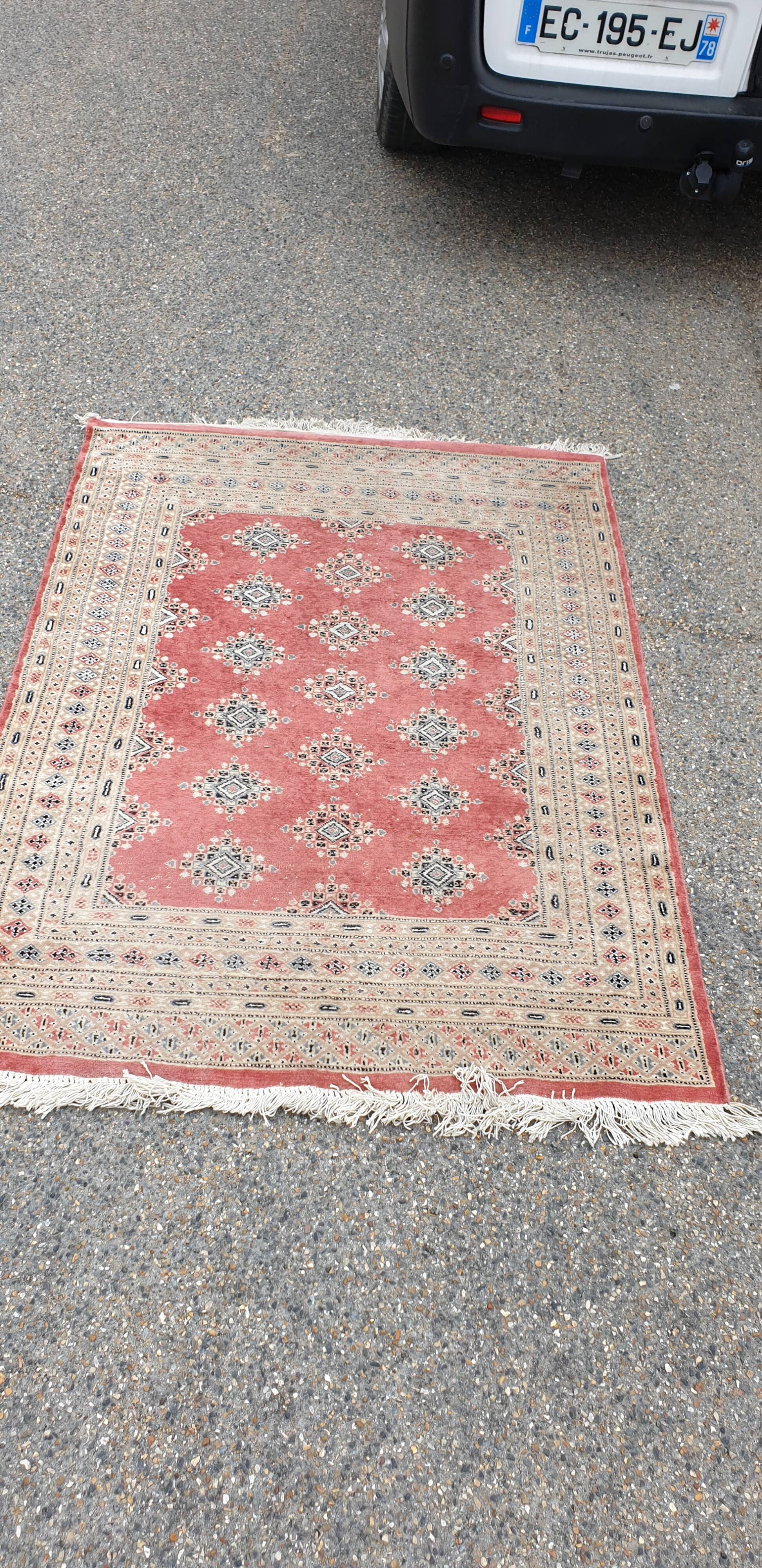 Oriental carpet 122x170cm