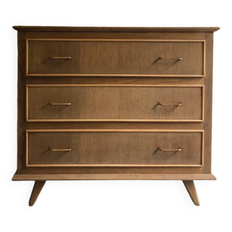 Oak chest of drawers