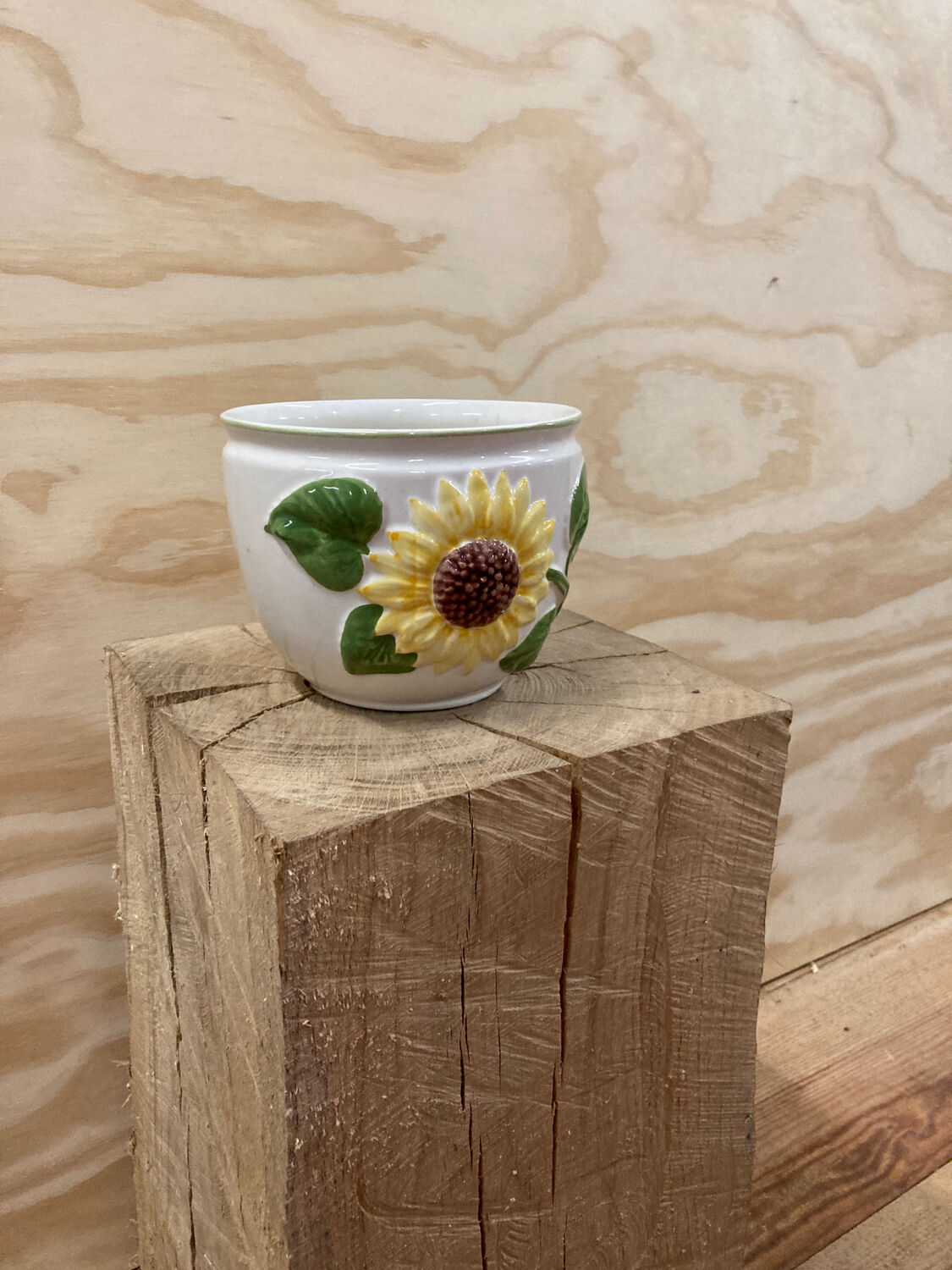Ceramic sunflower pot cover