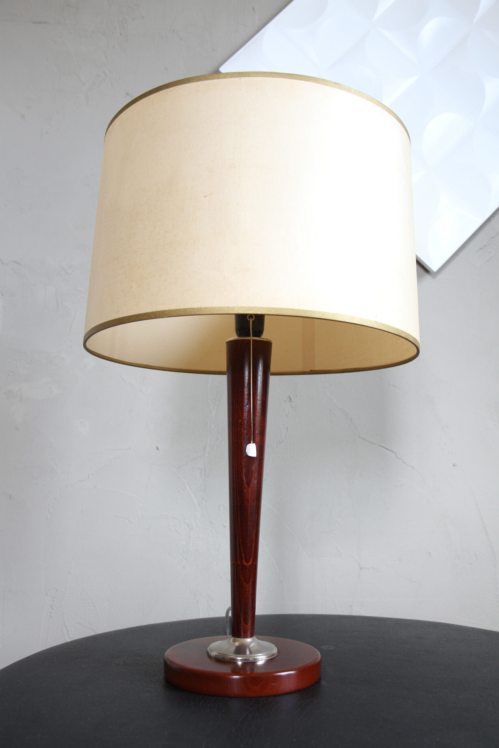 Mahogany lamp