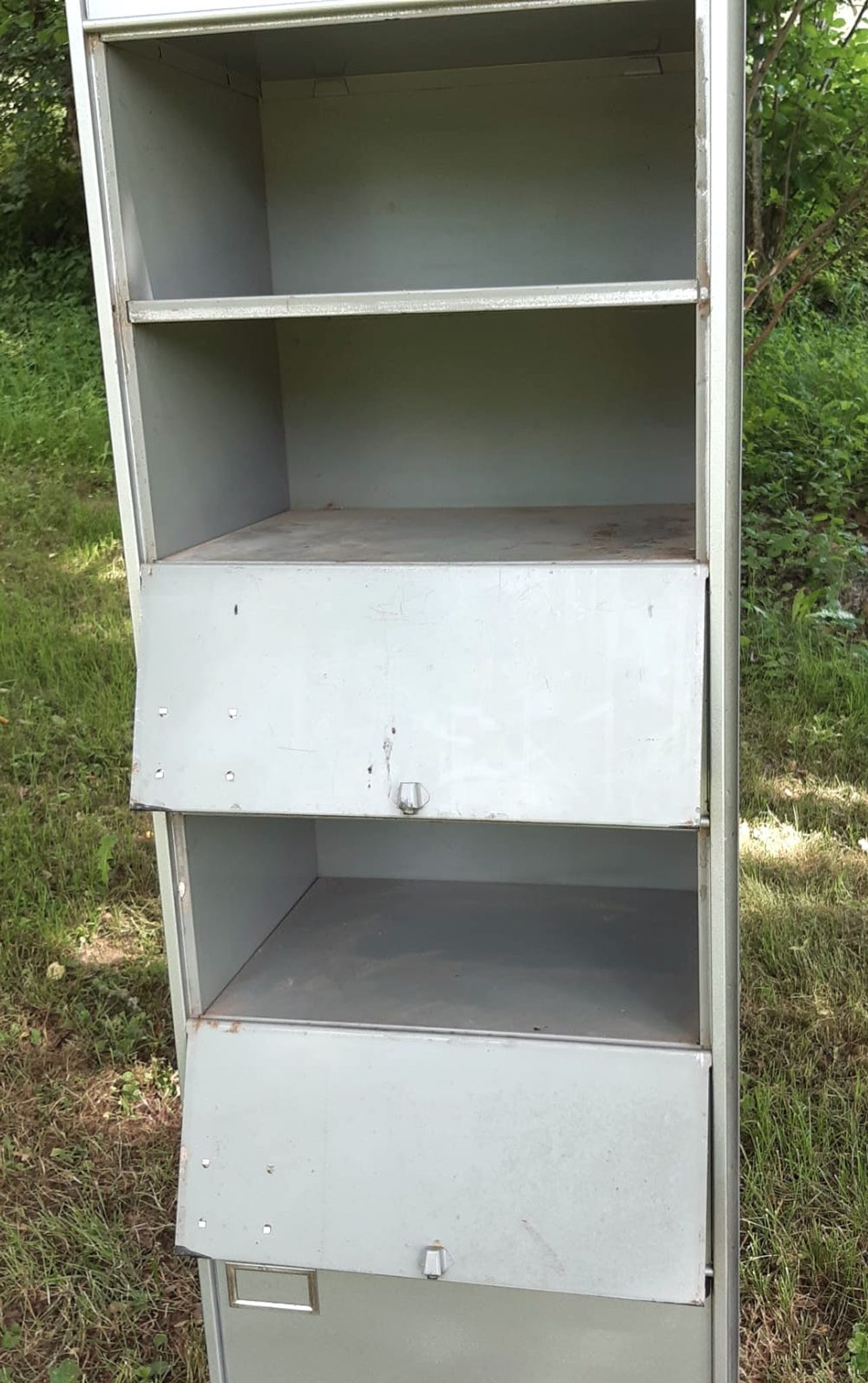 metal binder 9 drawers with clamshells