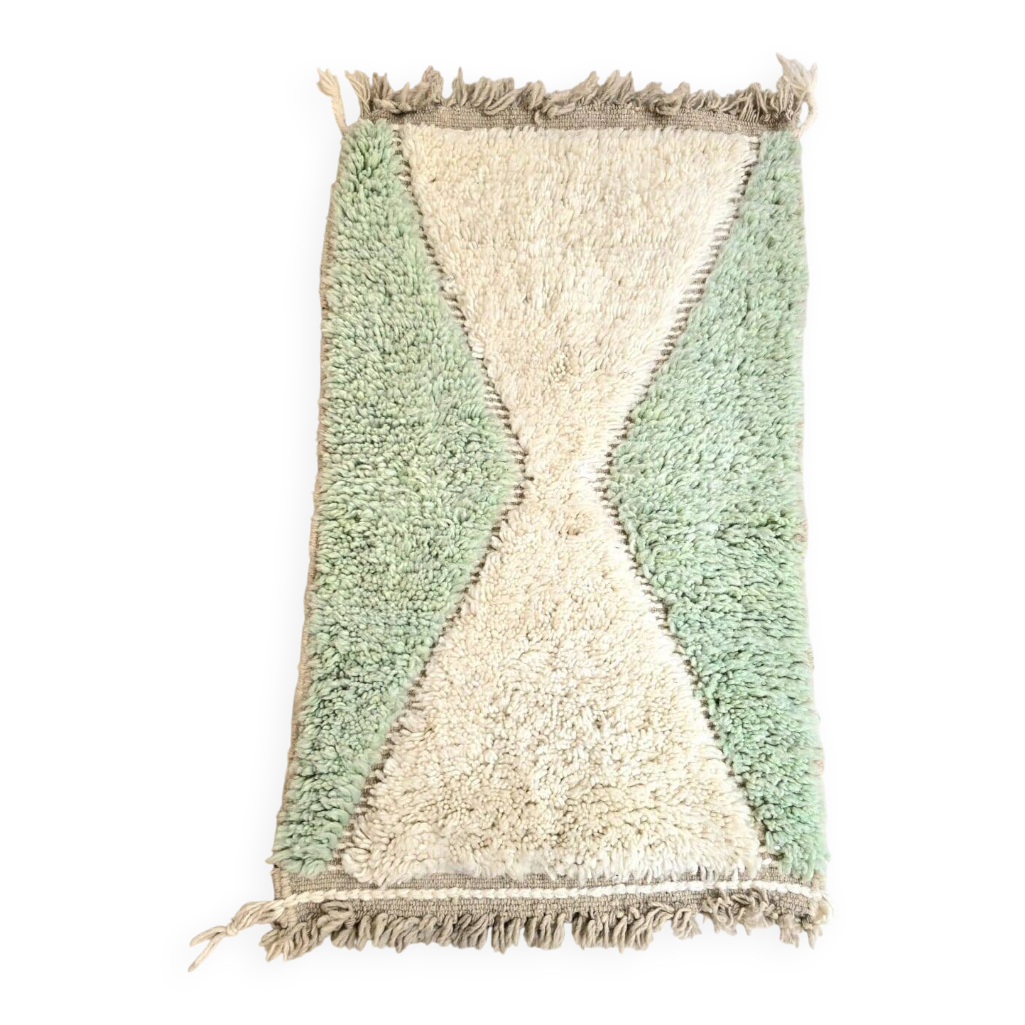 Green handmade decorative rug size 150 x 150 cm