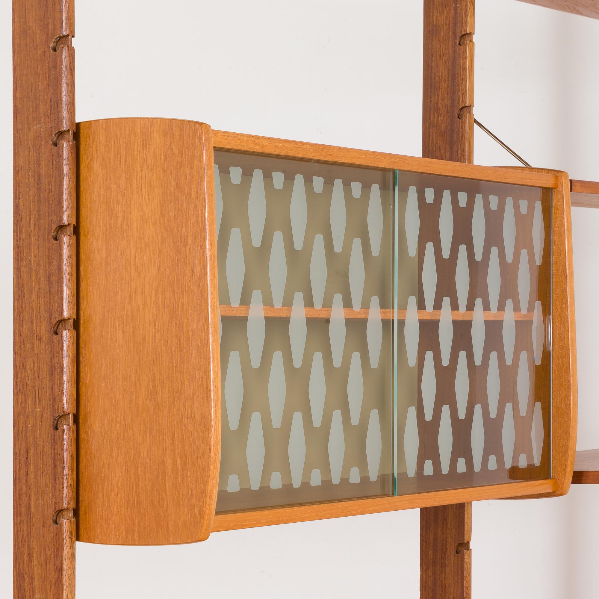 Scandinavian free standing shelving system Ergo wall unit by John Texmon and Einar Blindheim, 60s