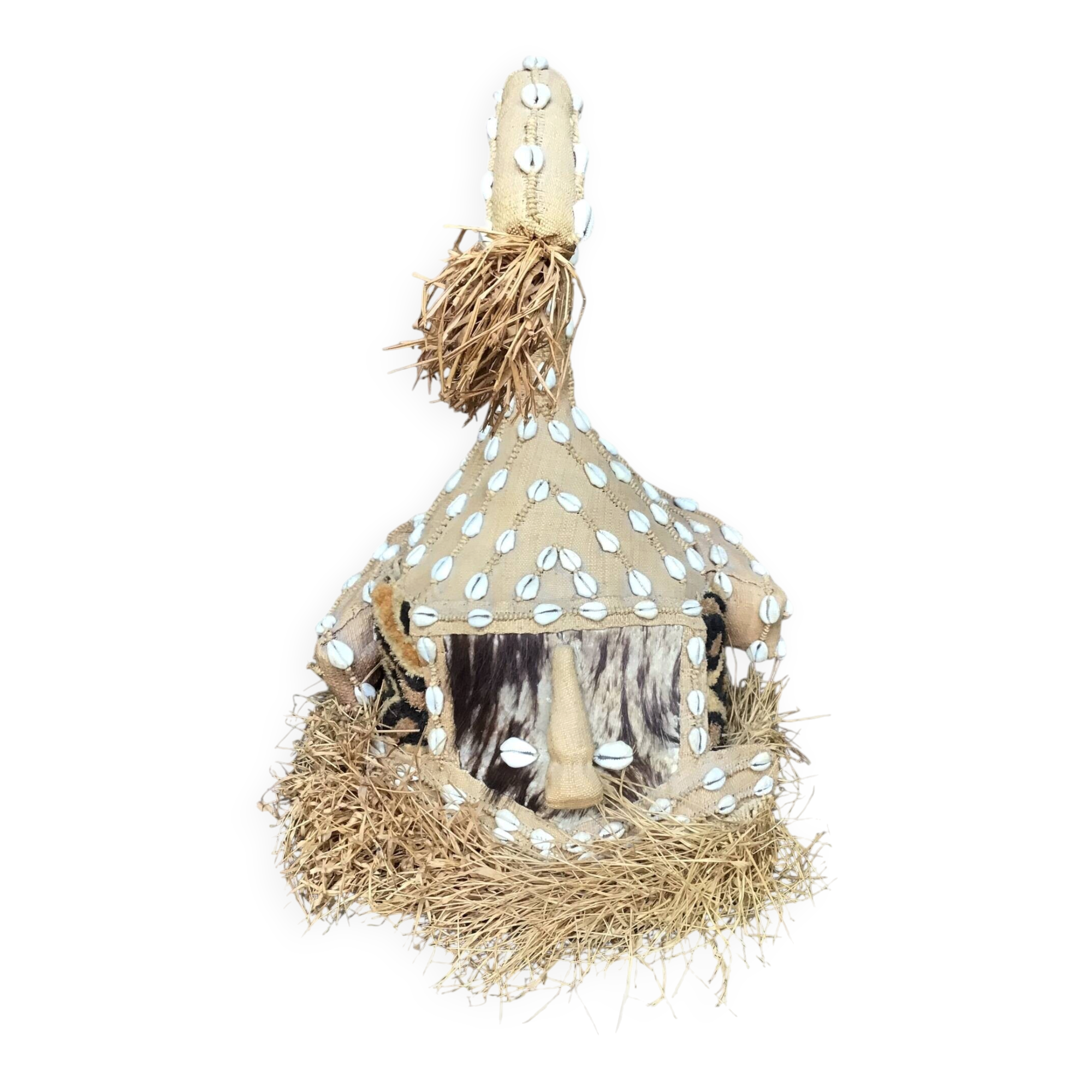 Masque-heaume éléphant Kuba Mukyeem / Mukenga – Congo – Cauris & raphia