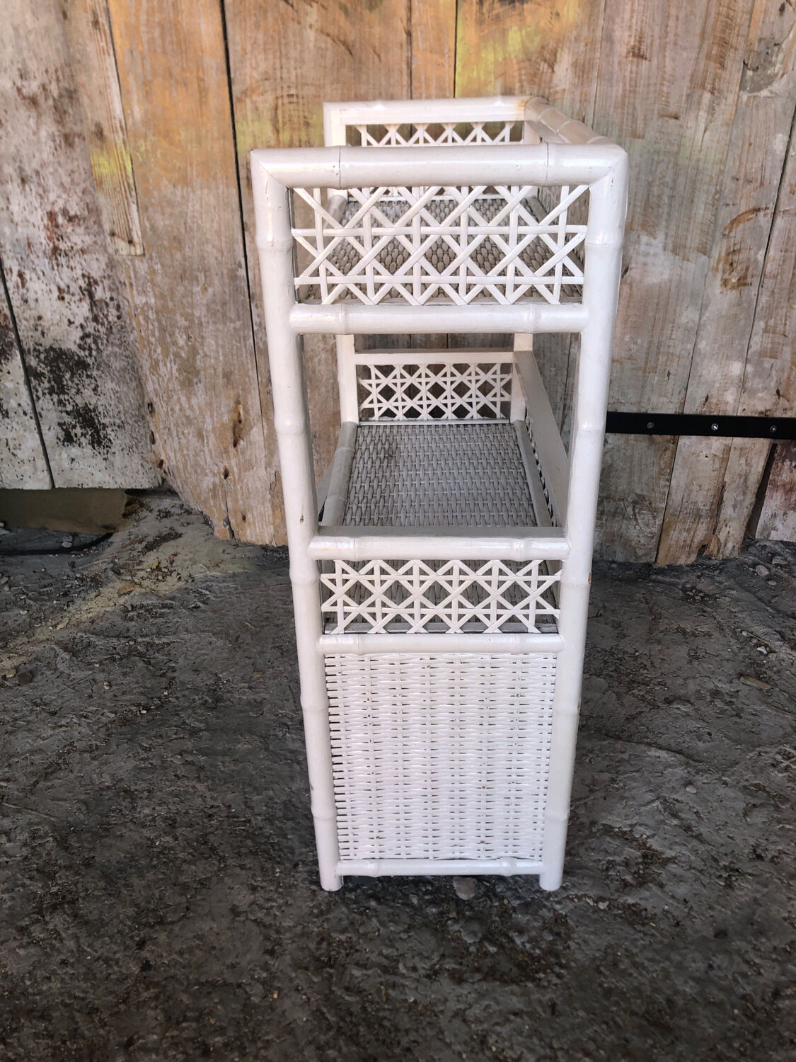 Lot 3 meubles commodes rotin blanc vintage