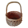 Round rattan basket. With handle.