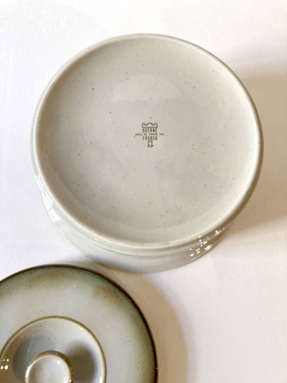 High-fired stoneware dish/tureen, Brenne earthenware factory, 1970s-1980s