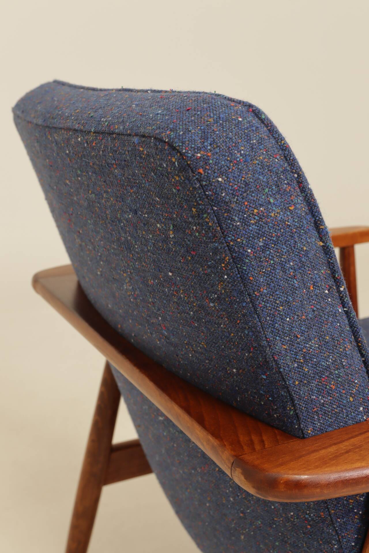 Paire de fauteuils scandinave vintage bleu marine tweed 
