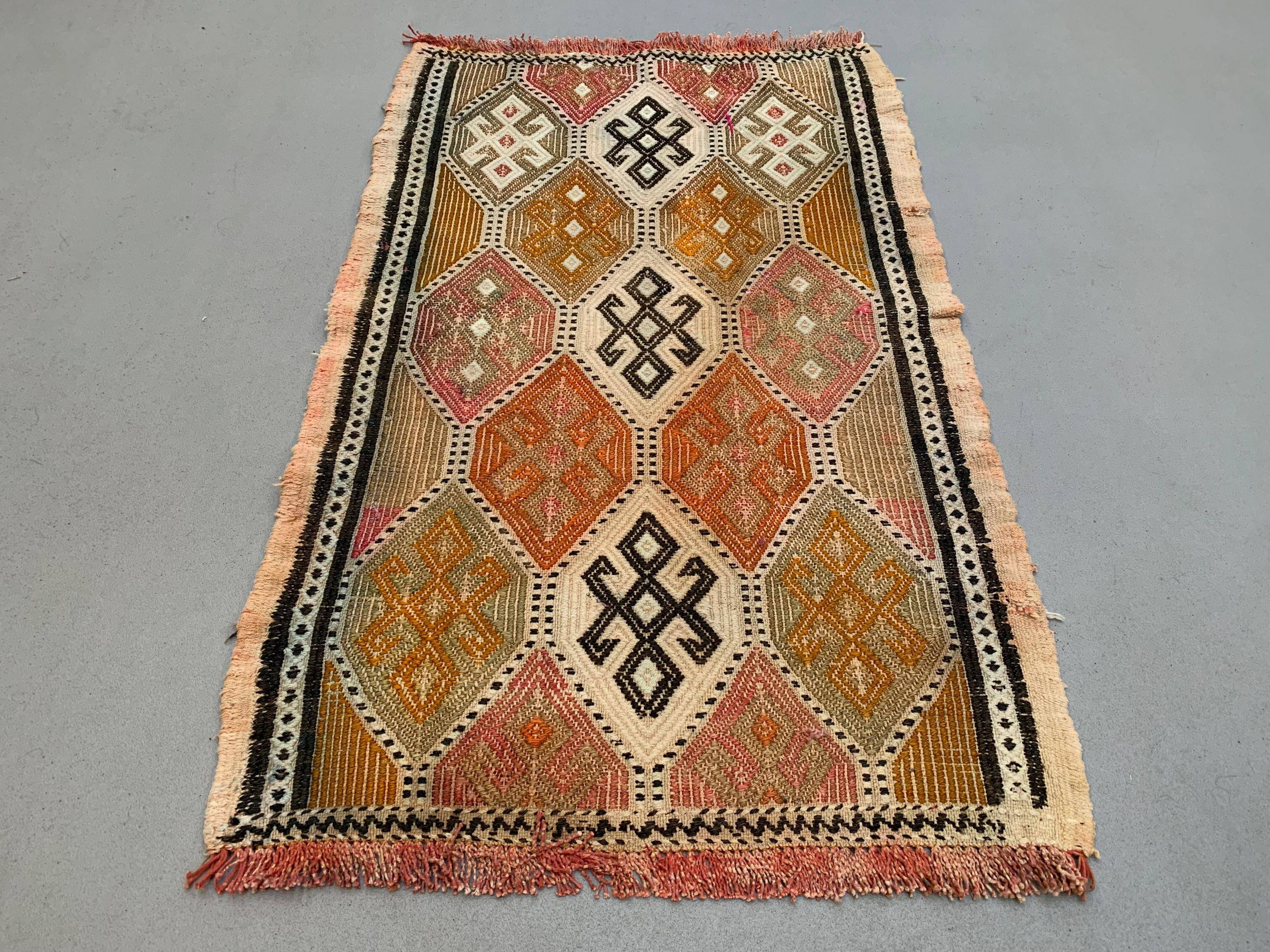 Vintage Turkish Mini Kilim 81x50 cm Wool Small Kelim Runner, shabby Chic