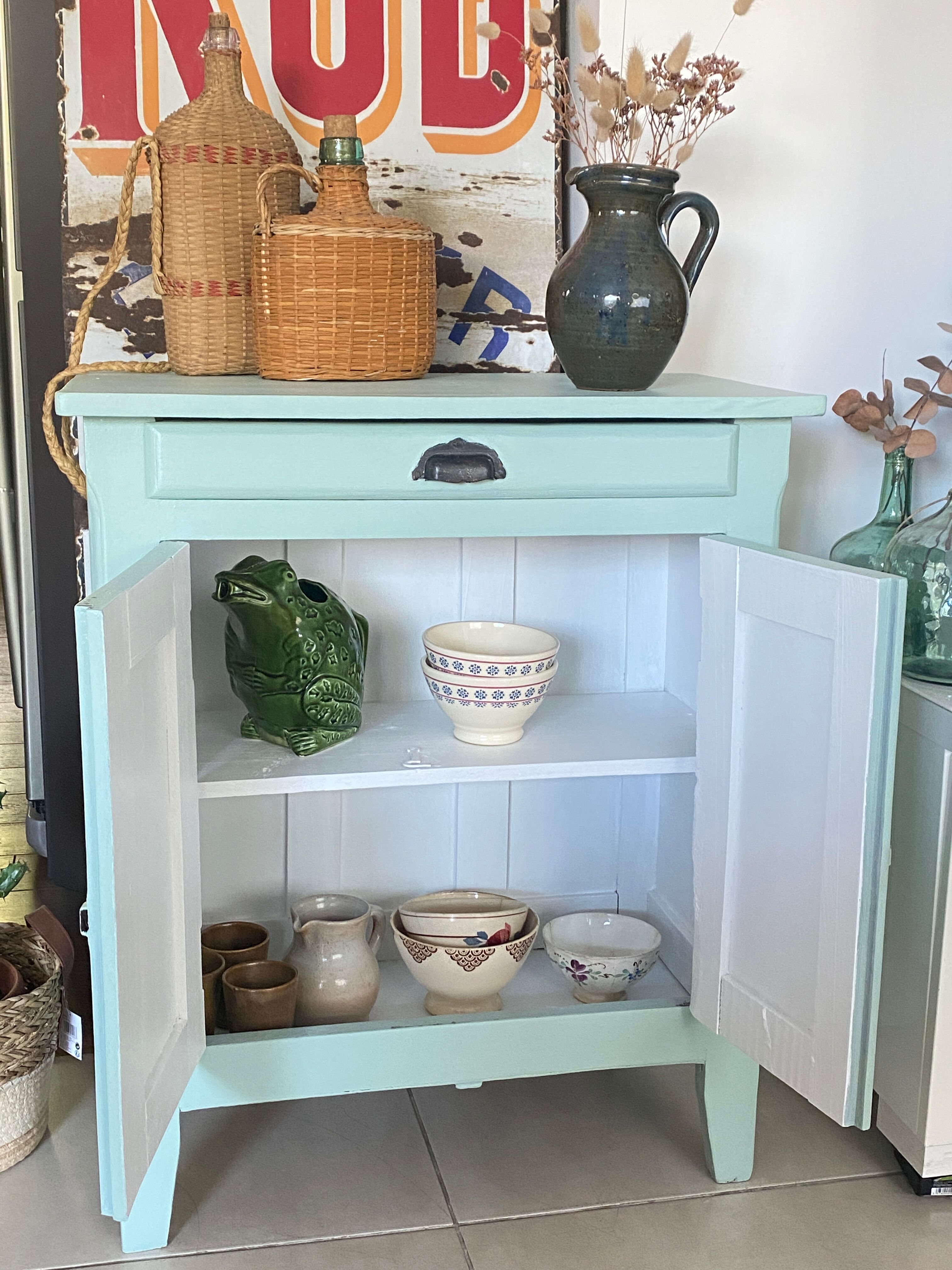 Buffet parisien vert mint