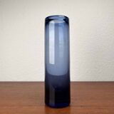 Blue glass vase from the Danish Mid-Century Modern Labrador series by Per Lütken for Holmegaard, 1950s.