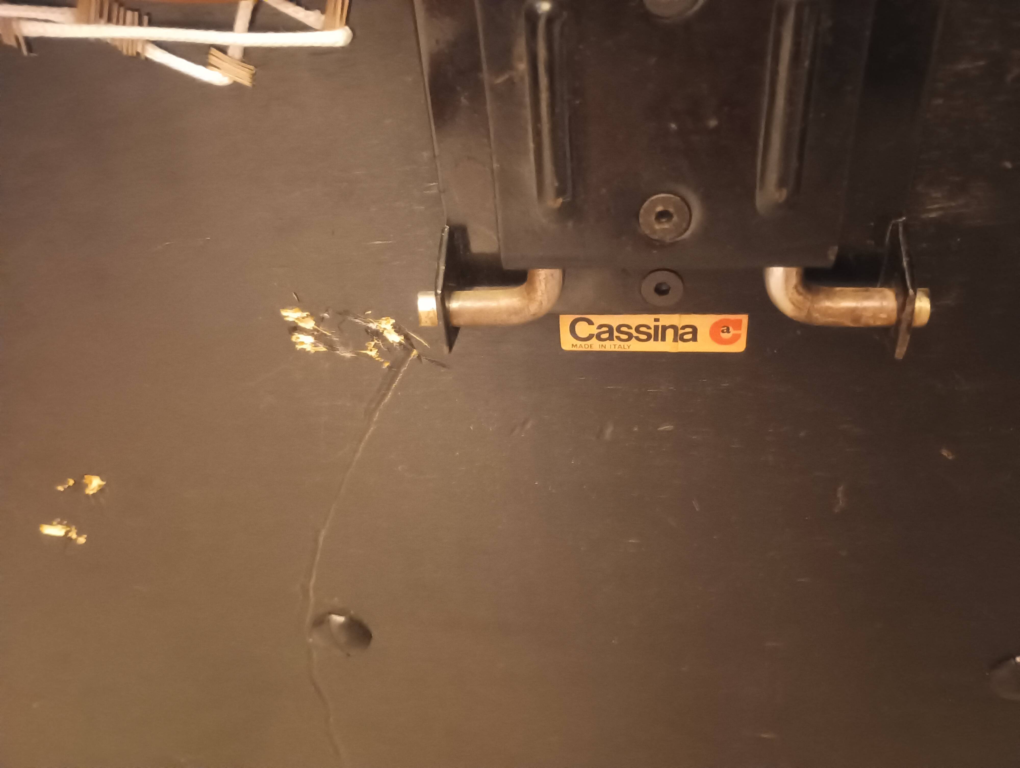 Cassina Soriana sofa for 4 people and 1 Soriana armchair for Cassina.