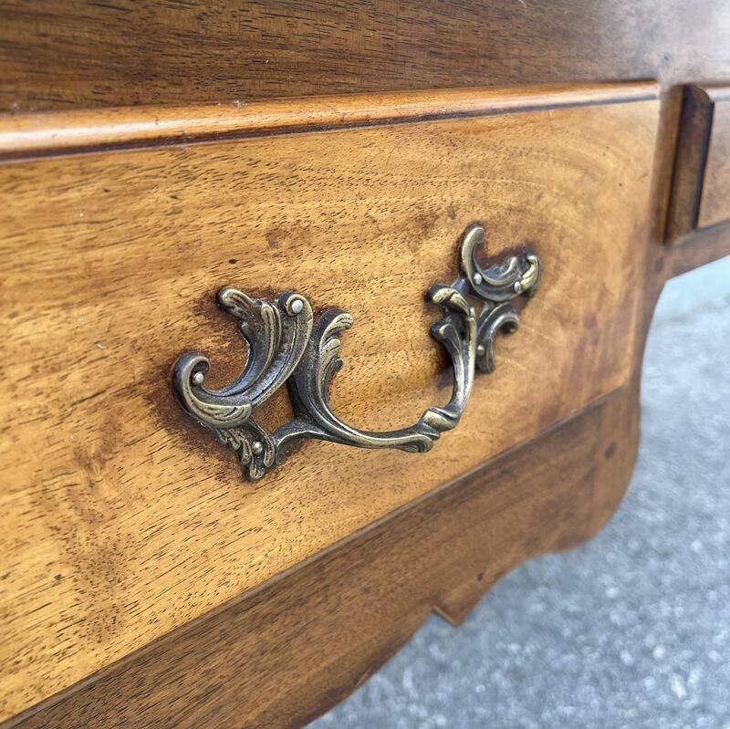 Bureau style Louis XV