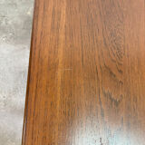 Scandinavian table with extensions