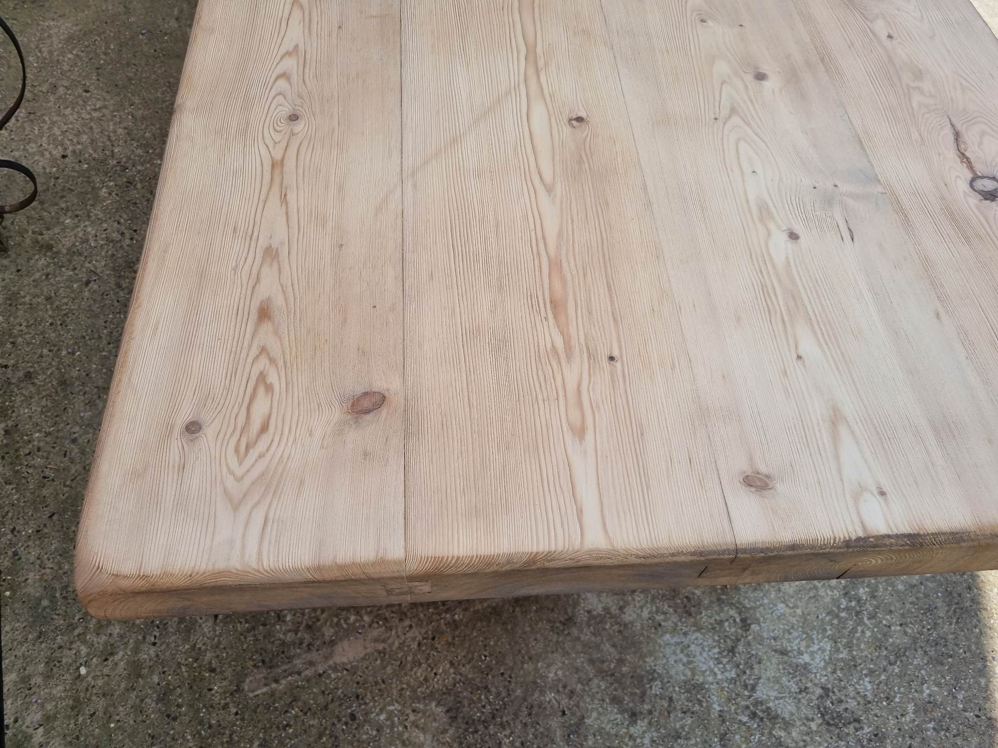 Farmhouse table