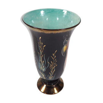 Fish decor vase