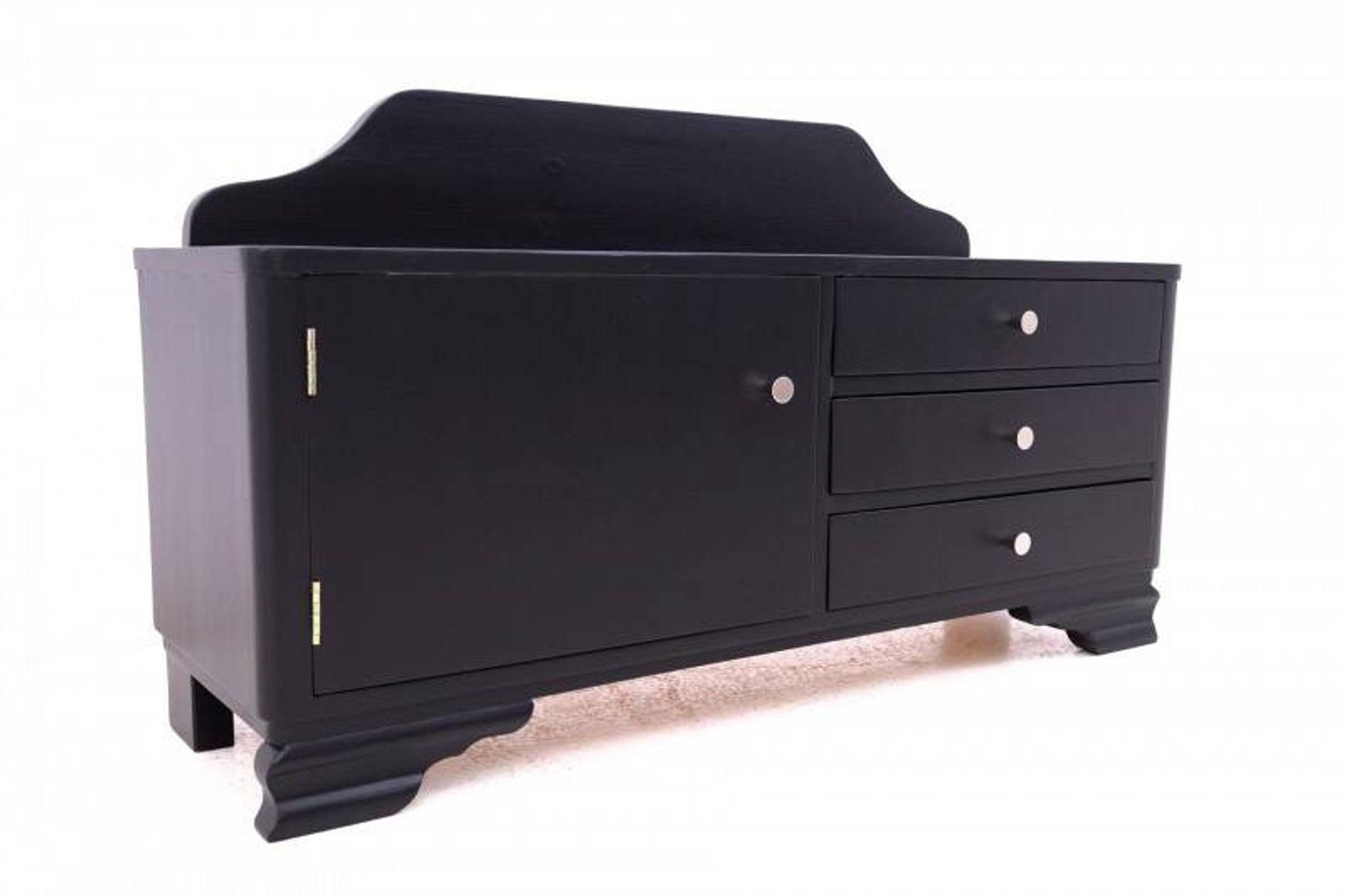 Chest of drawers from the 50s, Poland. After renovation.