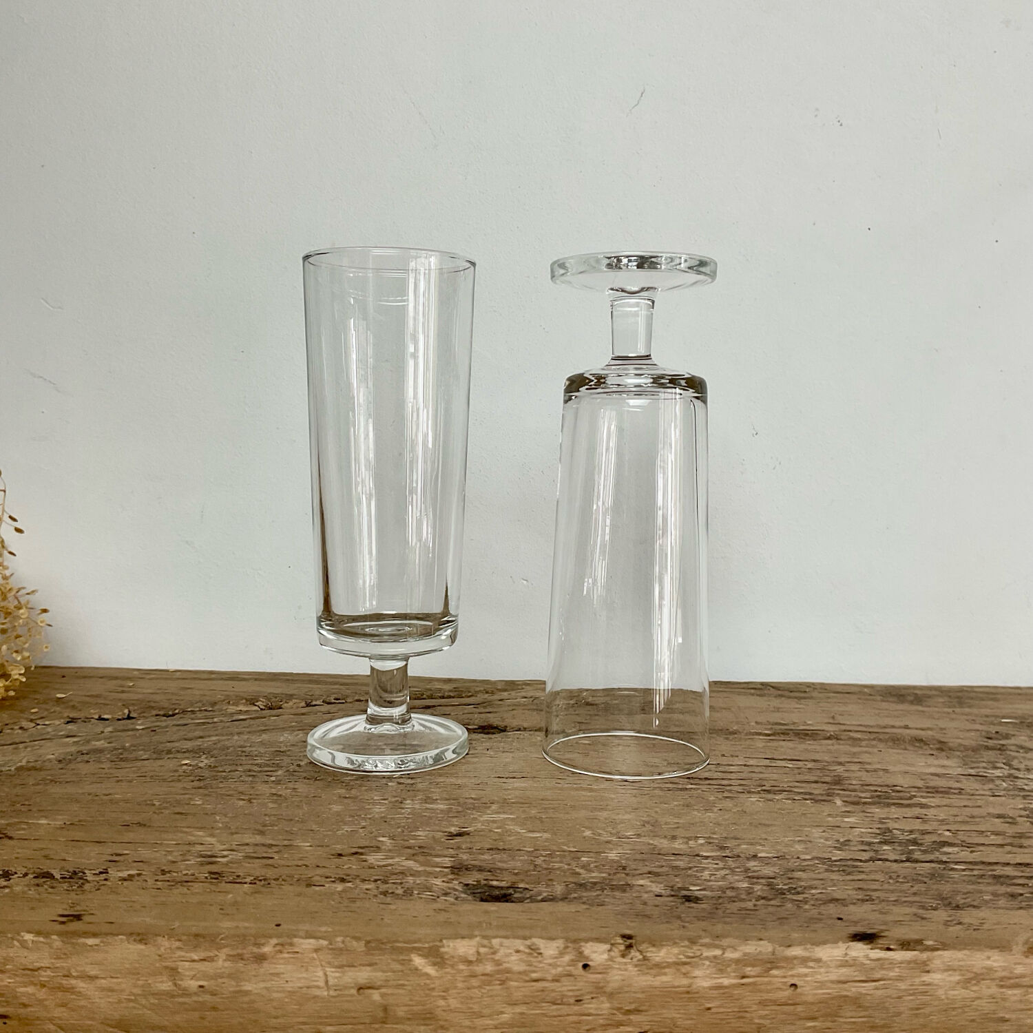 6 vintage Luminarc flutes