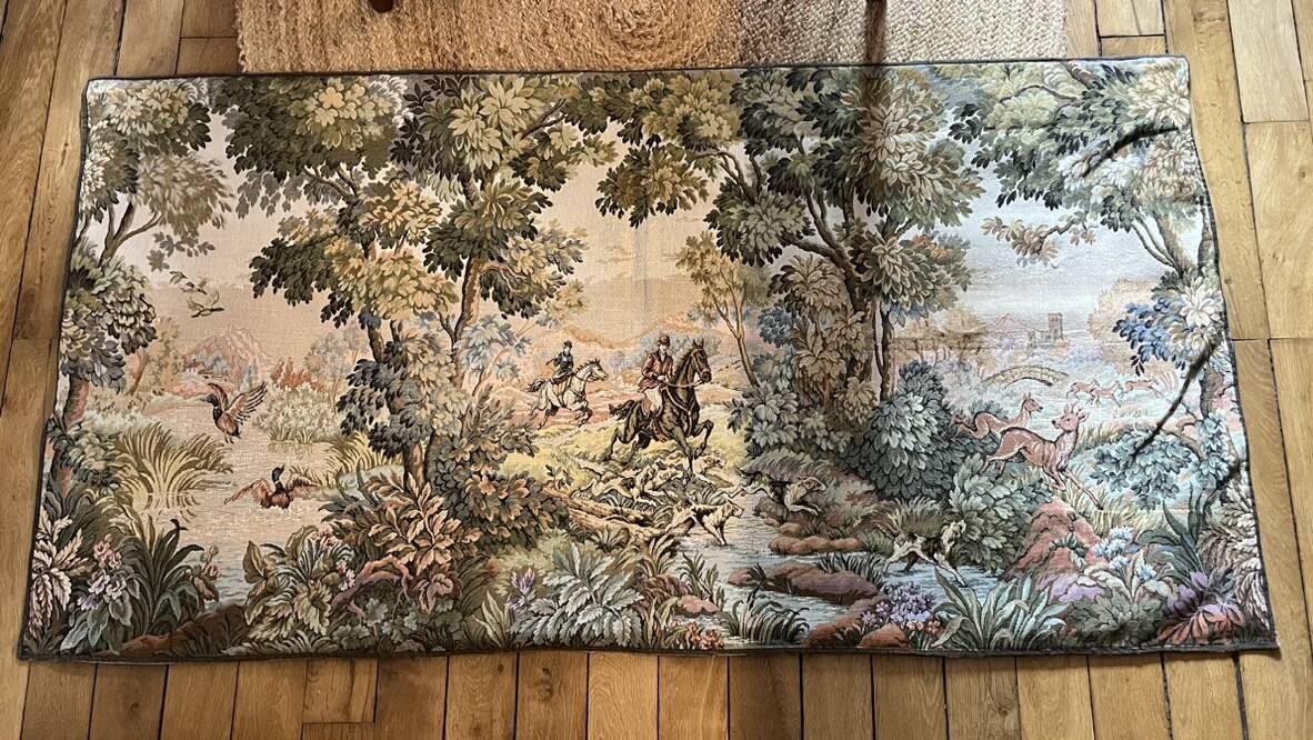 Tapestry hunting scene