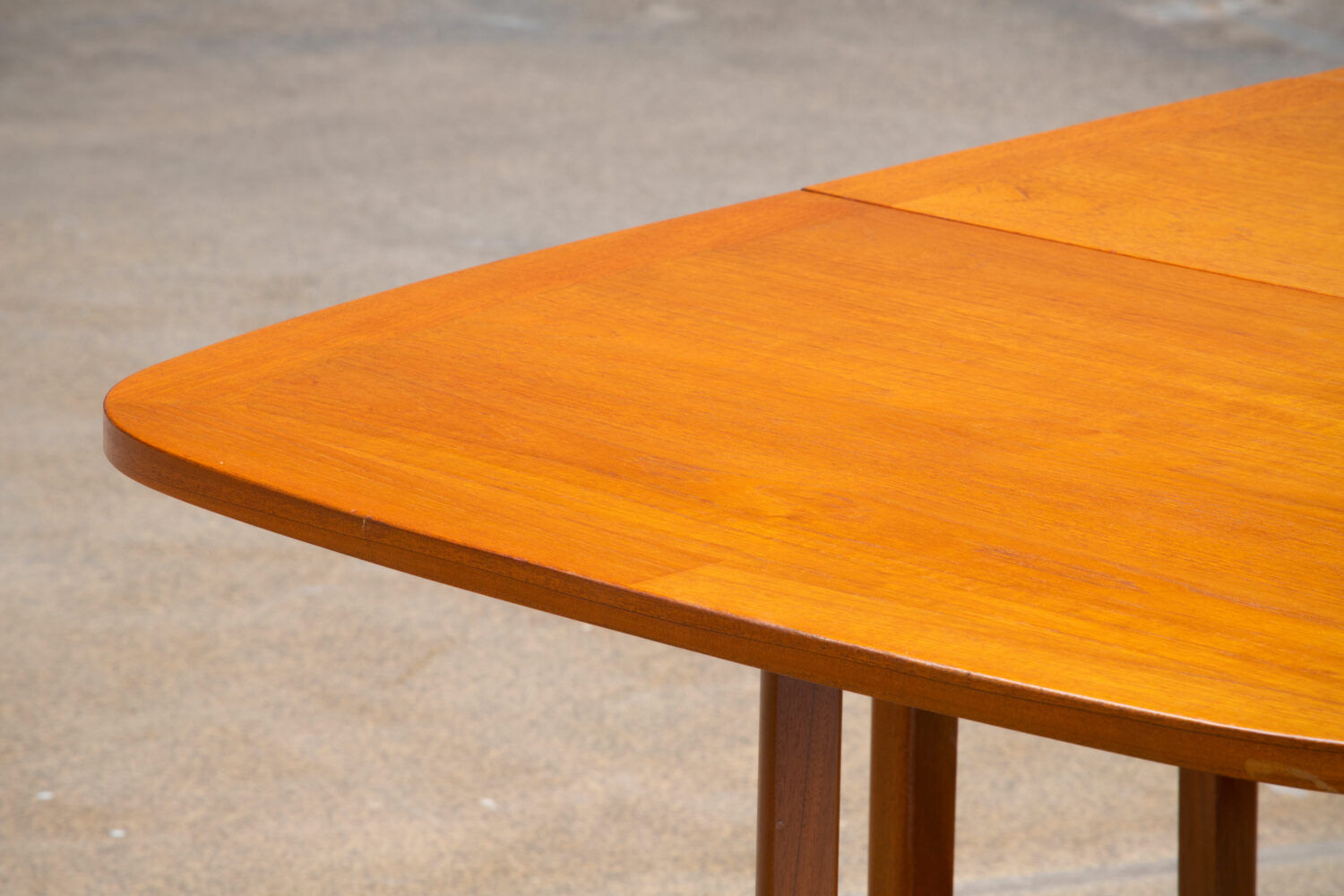 Table scandinave vintage 1960
