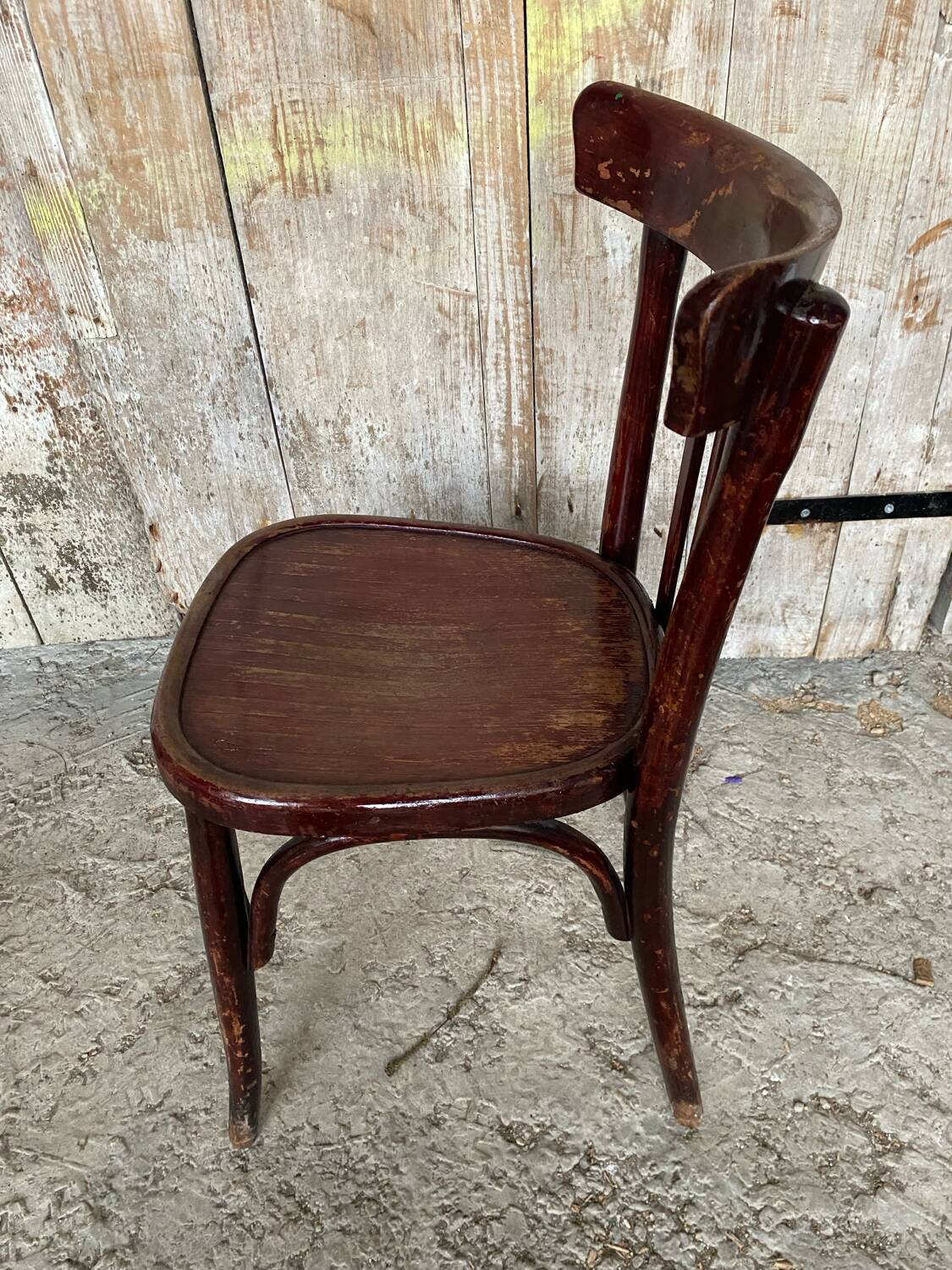 Antique bistrot chair wood curved back vintage