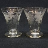 4 Old Small Liqueur Glasses in Engraved Vine Leaf and Grape Glass