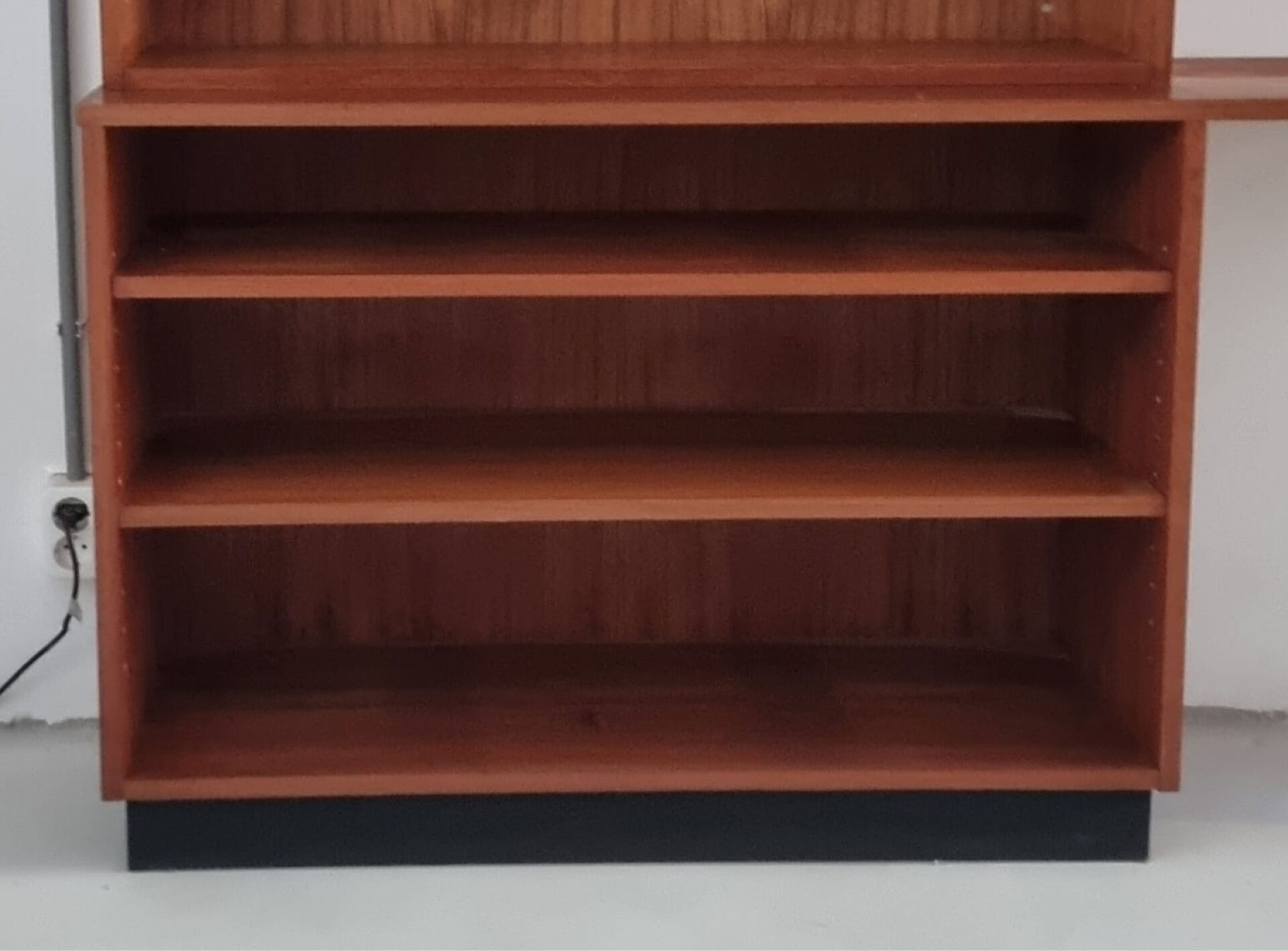 Mid-century library