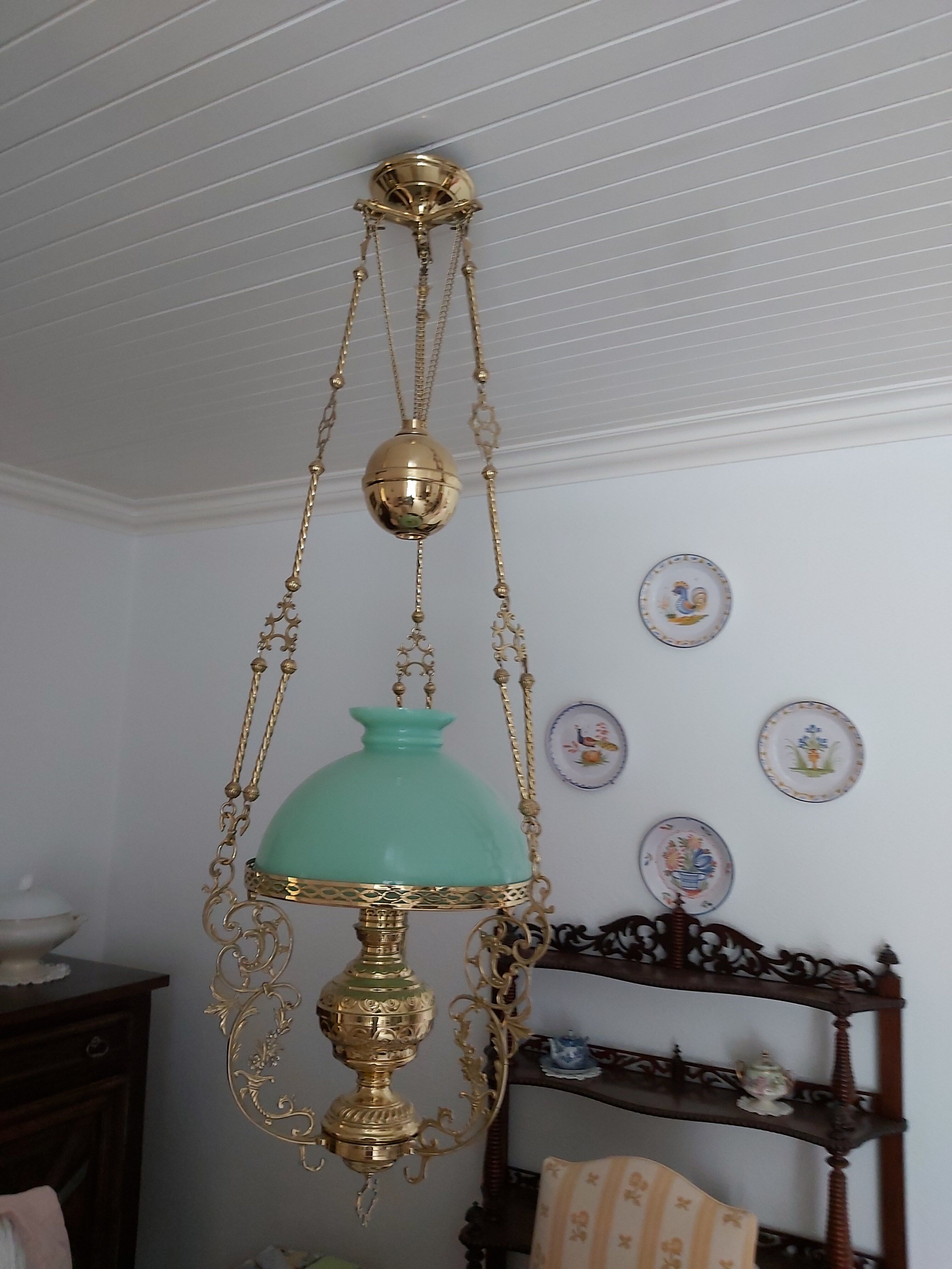 Suspension 19th bronze and green opaline
