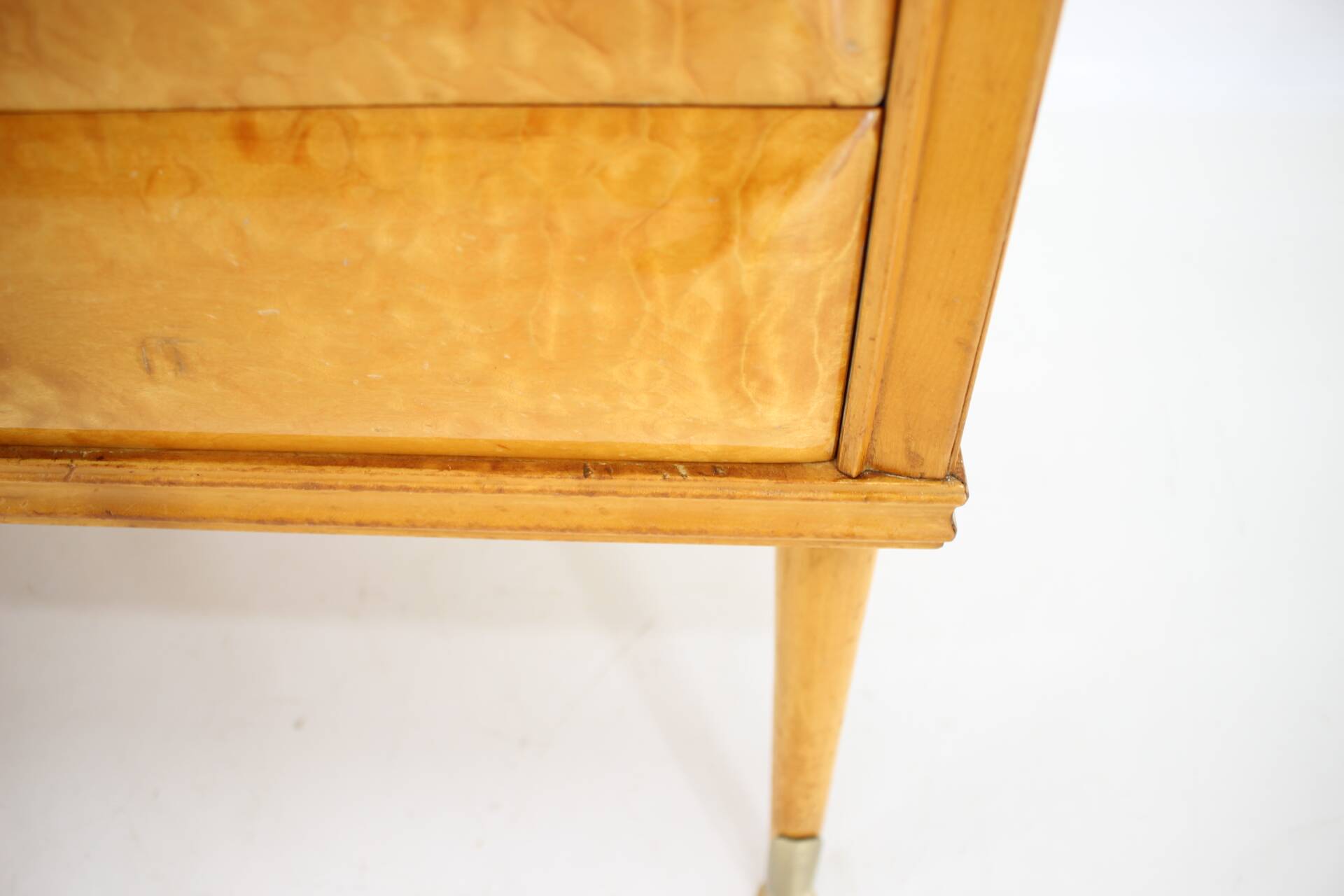 1960s italian sideboard/chest of drawers in high gloss finish with glass top and shelf