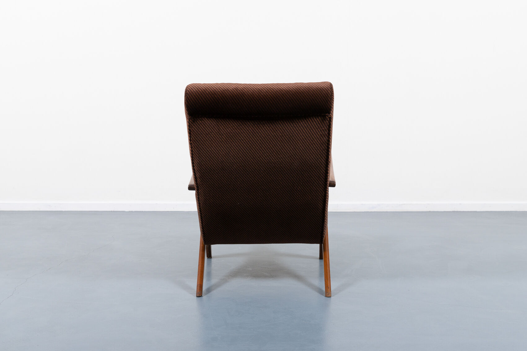 Italian reclining lounge chair by Antonio Gorgon