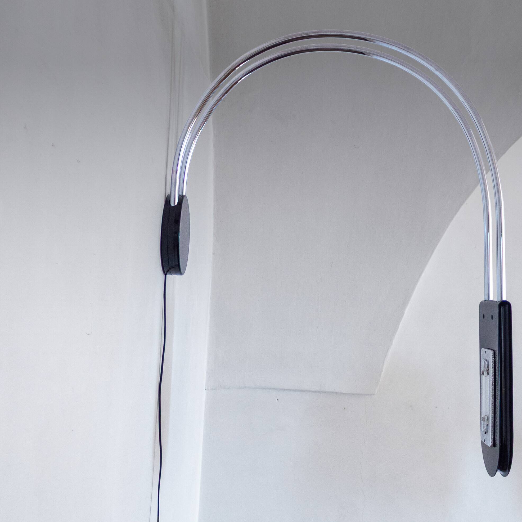 Pair of Design Wall Sconces "Gesto" , Bruno Gecchelin for Skipper, 1970s