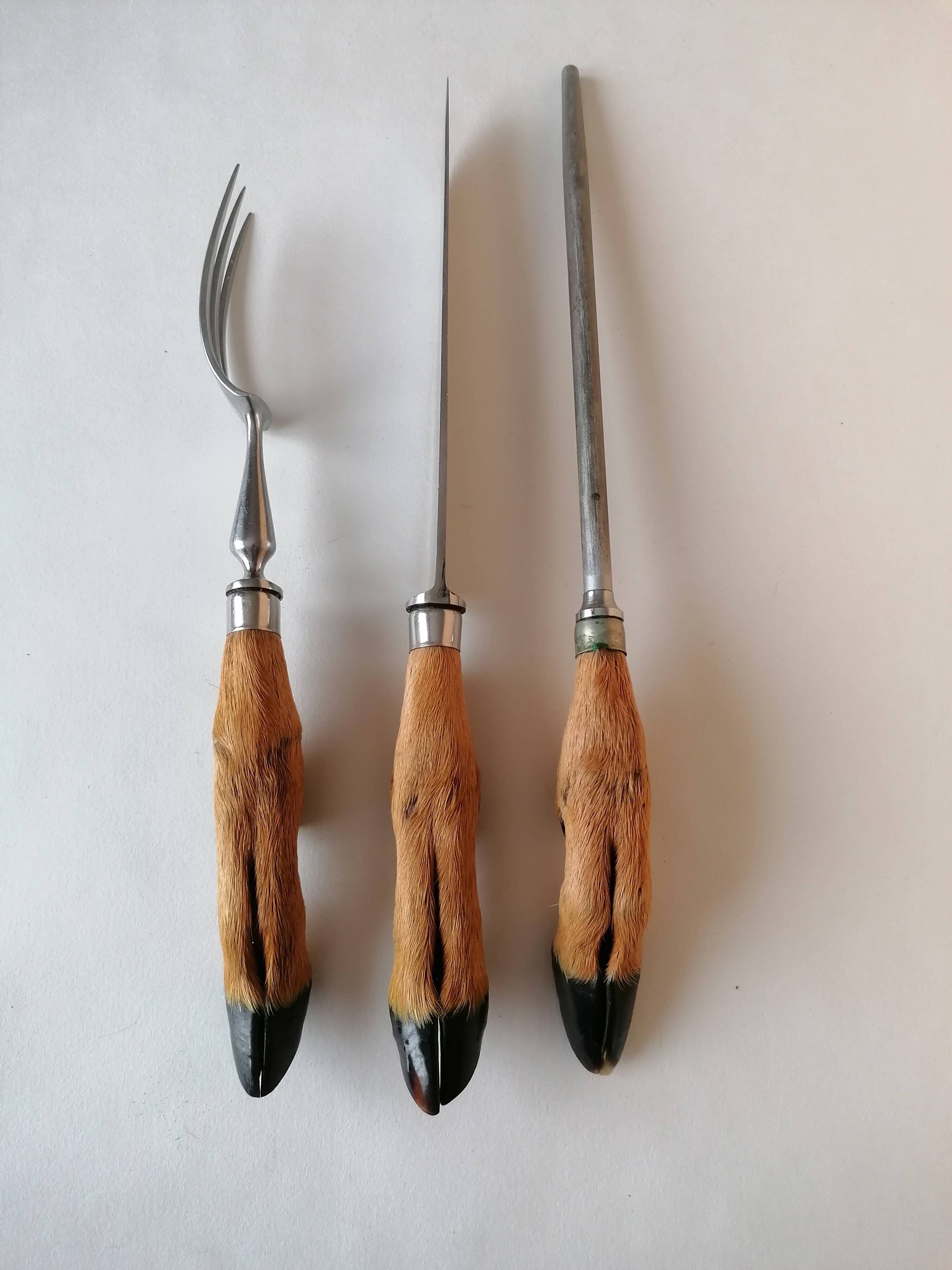 Couverts de service pied de biche