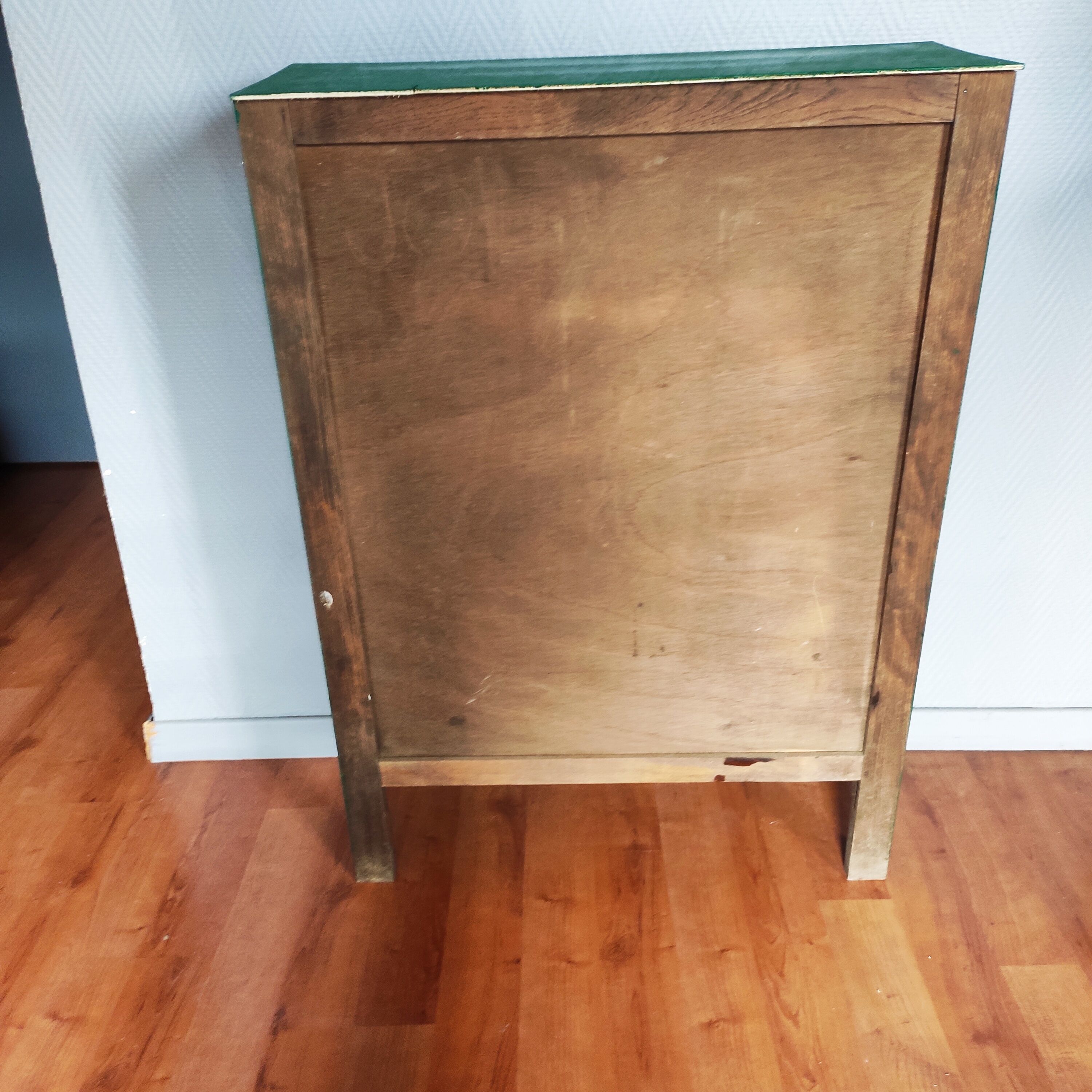 Parisian-style buffet