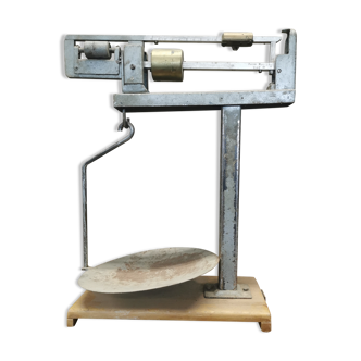 Old scale