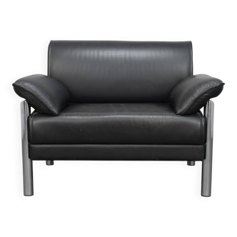 Postmodern Italian lounge chair in leather and chrome, 1980s