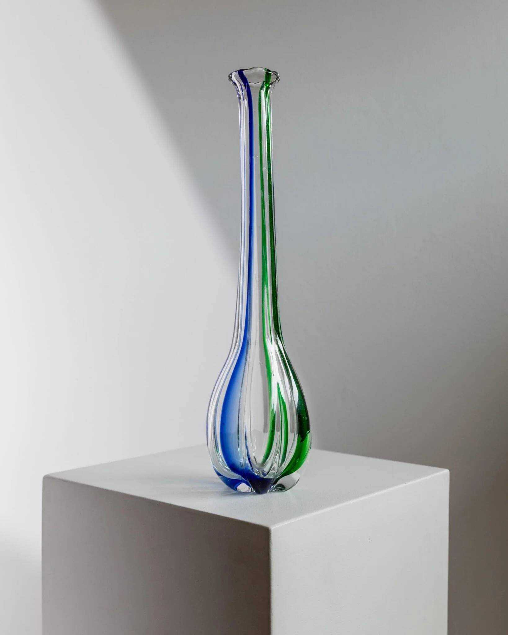 Vase en verre vintage Murano Archimede Seguso XL, transparent avec détails bleus et verts, forme citrouille, Italie années 1970