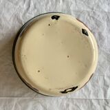 Old salad bowl in enamelled sheet metal - bunches of grapes decor