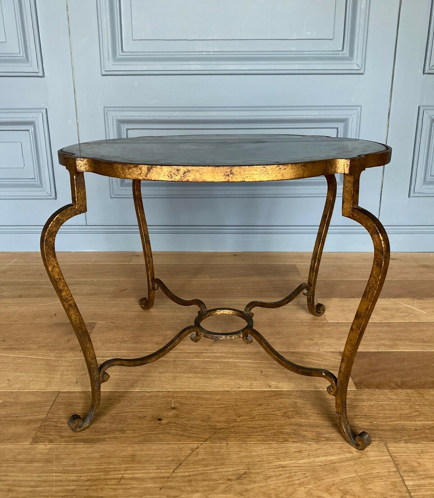 Gueridon 1940 french work ironwork doree plateau eglomise