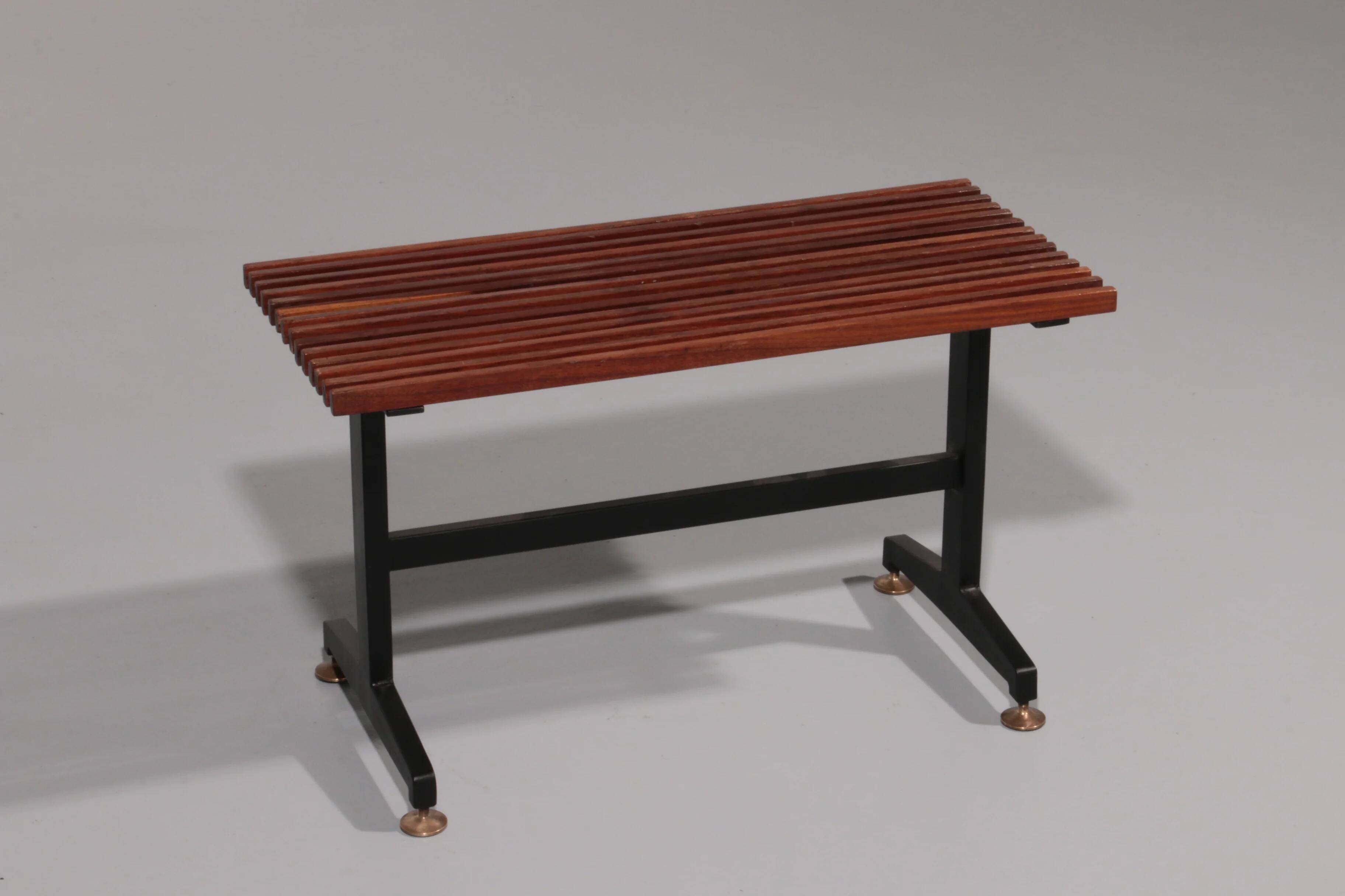 Mid-century Italian bench 1960s with black metal frame, gilded brass legs and solid teak slats