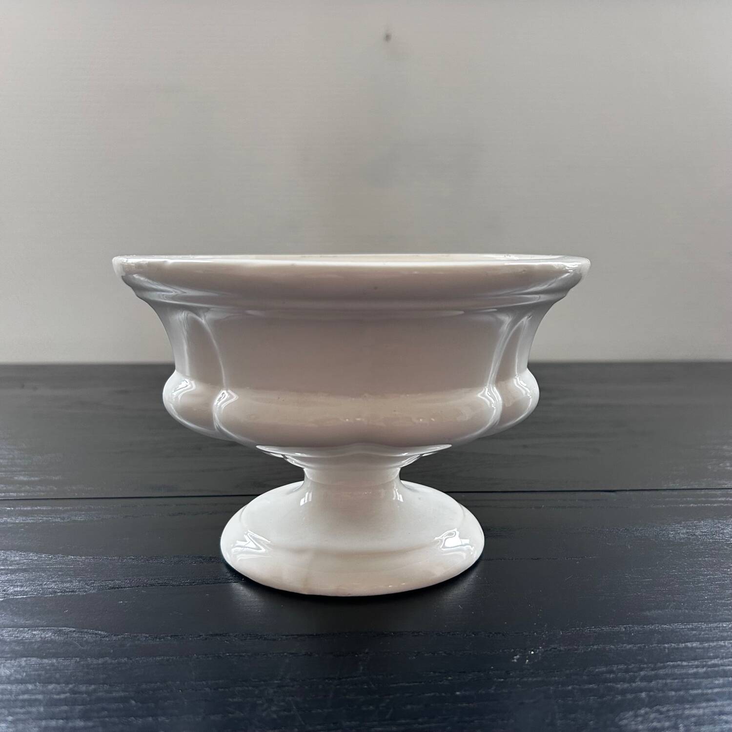 Medici style flowerpot