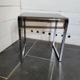 End table with chrome foot and plexiglass top from the 70s