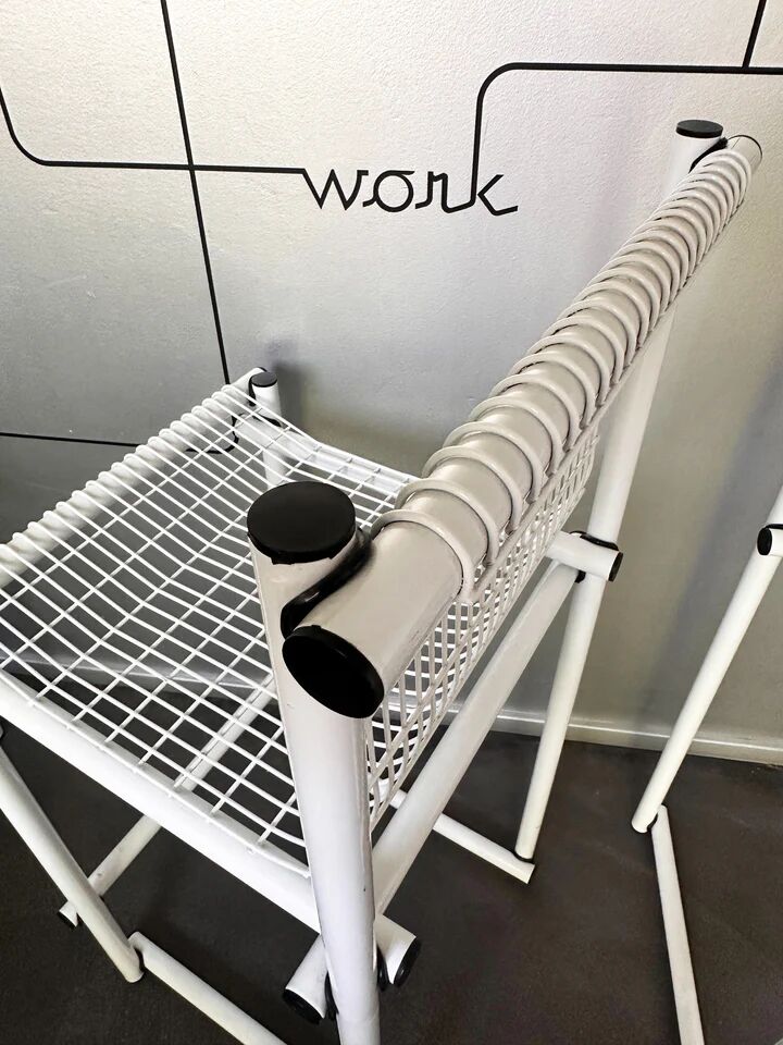 Set de 3 tabourets de comptoir modernistes italiens, acier laqué blanc 1970