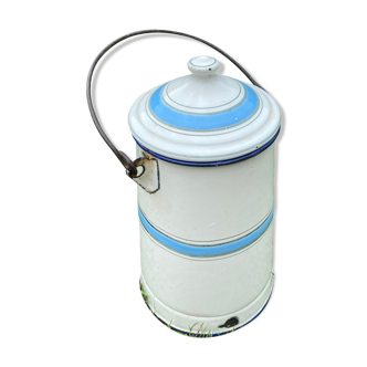 Old milk pot in enamelled sheet metal