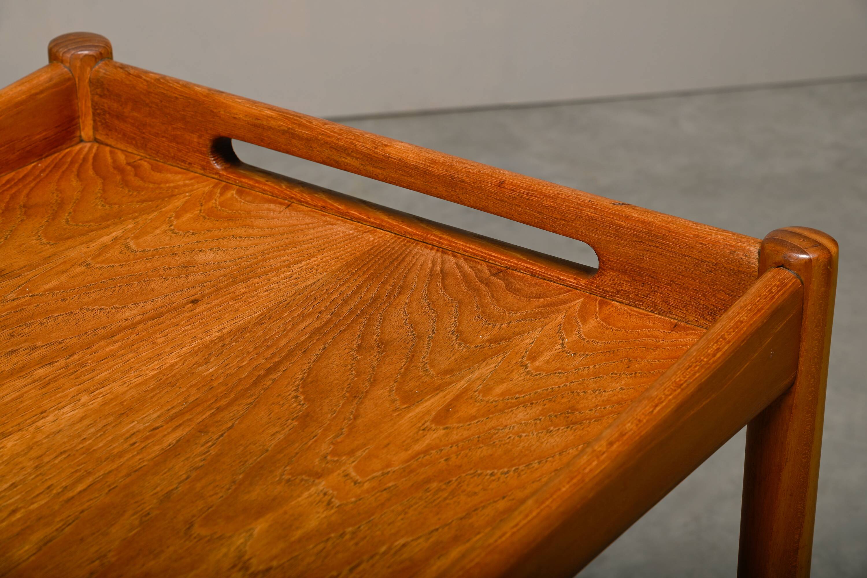 Hans J. Wegner AT-45 Trolley en teck pour Andreas Tuck et Illums Bolighus