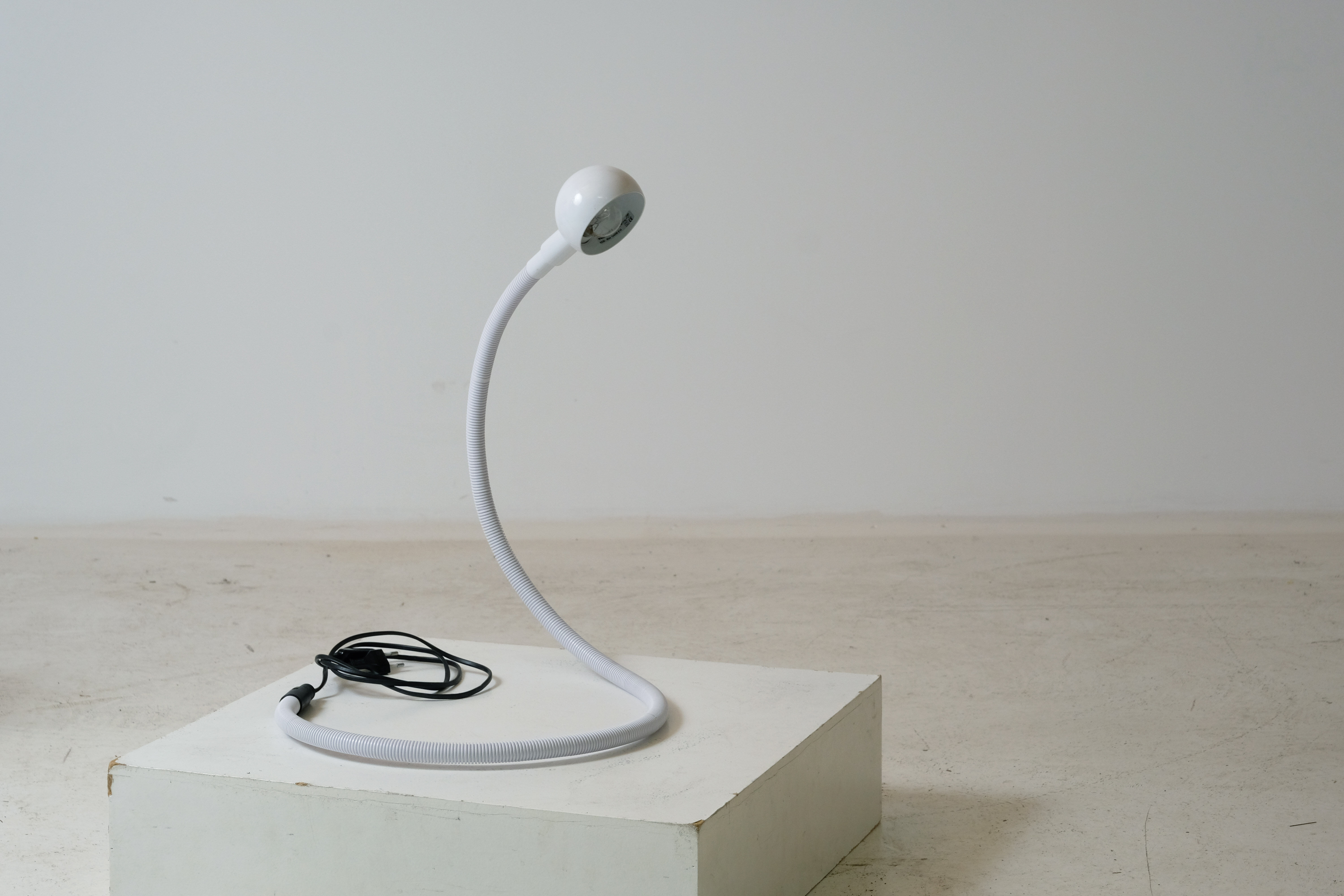 Hebi Desk Lamp by Isao Hosoe for Valenti Luce