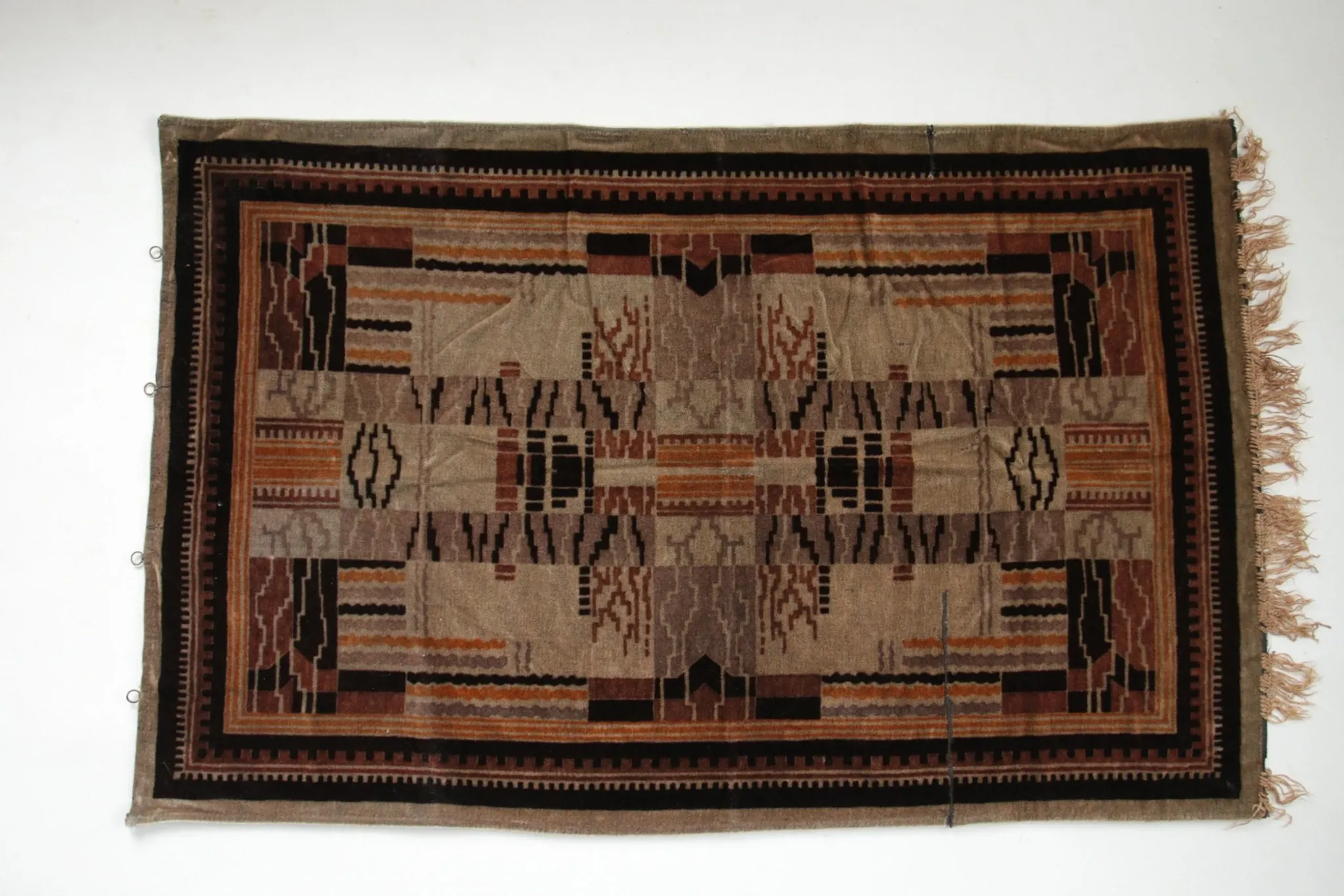 Art deco velour rug with fringes – 1930s, 142 x 91 cm